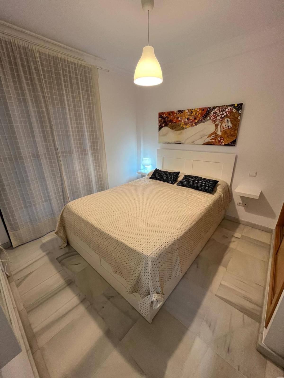 Apartamento Carvajal Beach فوينخيرولا الغرفة الصورة