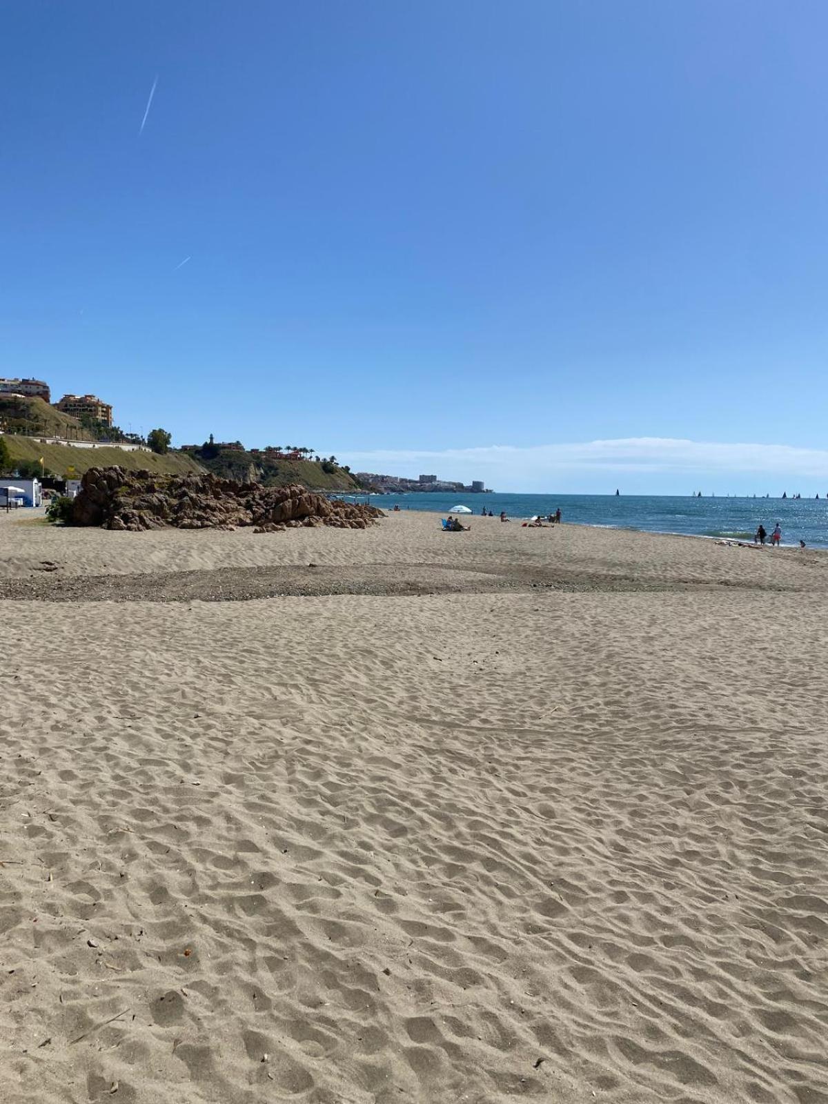 Apartamento Carvajal Beach فوينخيرولا الغرفة الصورة